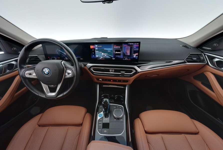 BMW i4 vaihtoauto