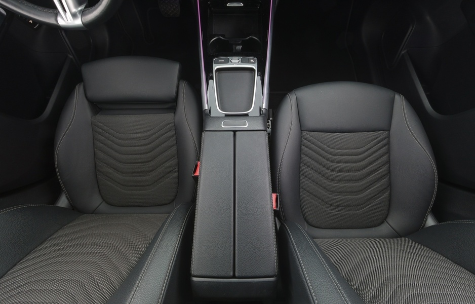 Mercedes-Benz EQB vaihtoauto