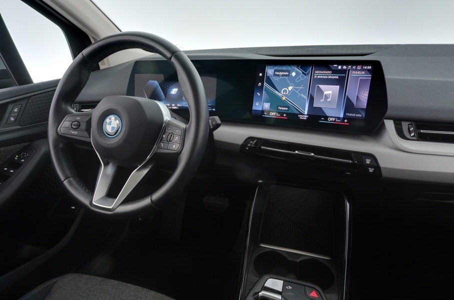 BMW 225 vaihtoauto
