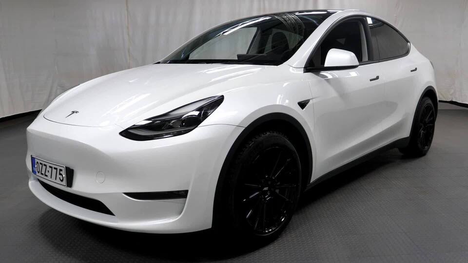 Tesla Model Y vaihtoauto