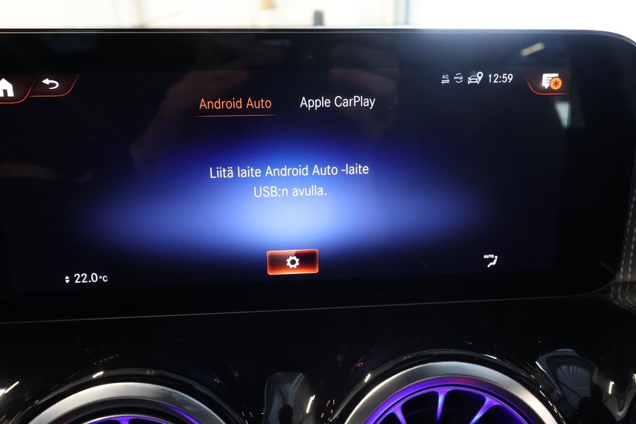 Mercedes-Benz EQB vaihtoauto