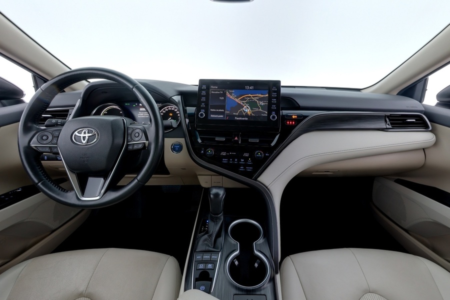 Toyota Camry vaihtoauto