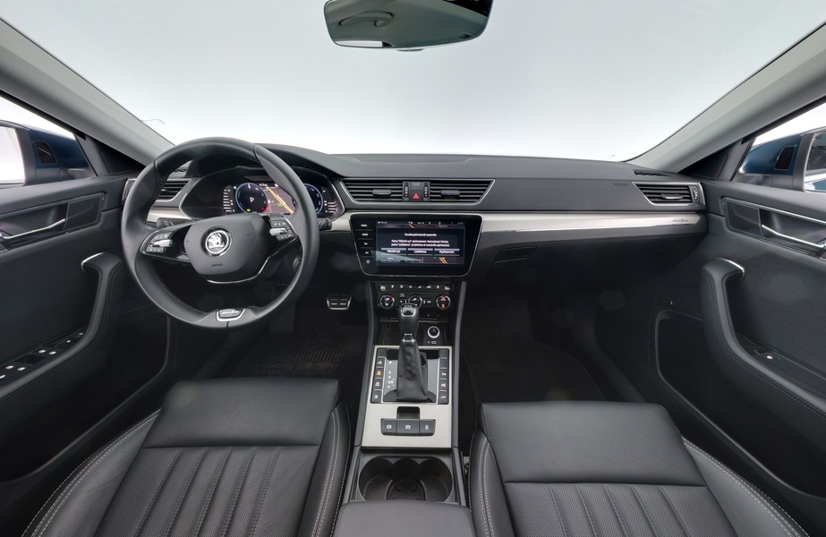 Skoda Superb vaihtoauto