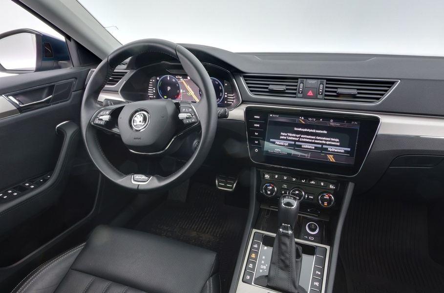 Skoda Superb vaihtoauto