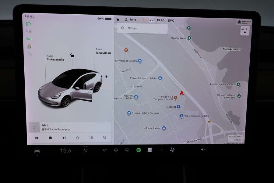 Tesla Model 3 vaihtoauto