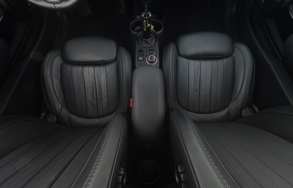 Mini Hatchback vaihtoauto