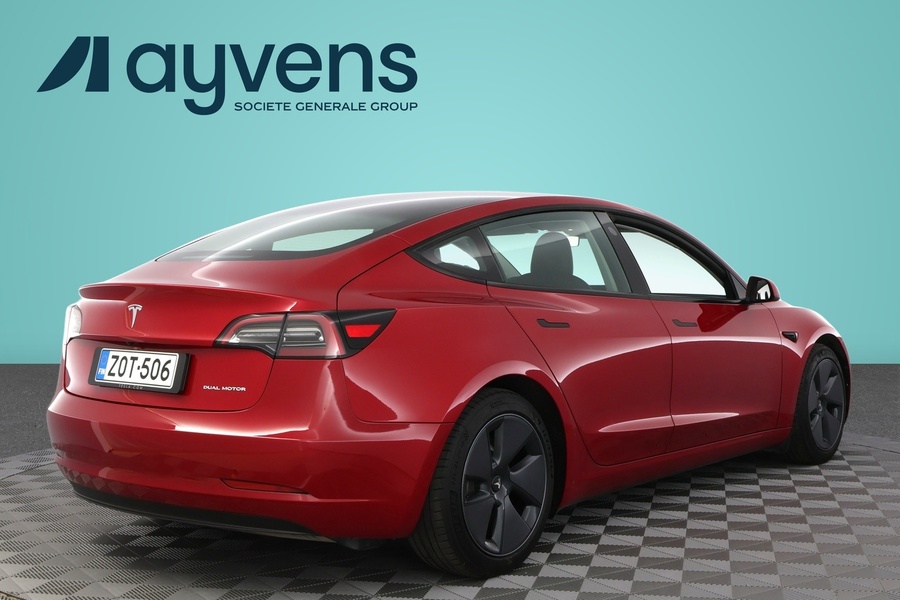 Tesla Model 3 vaihtoauto