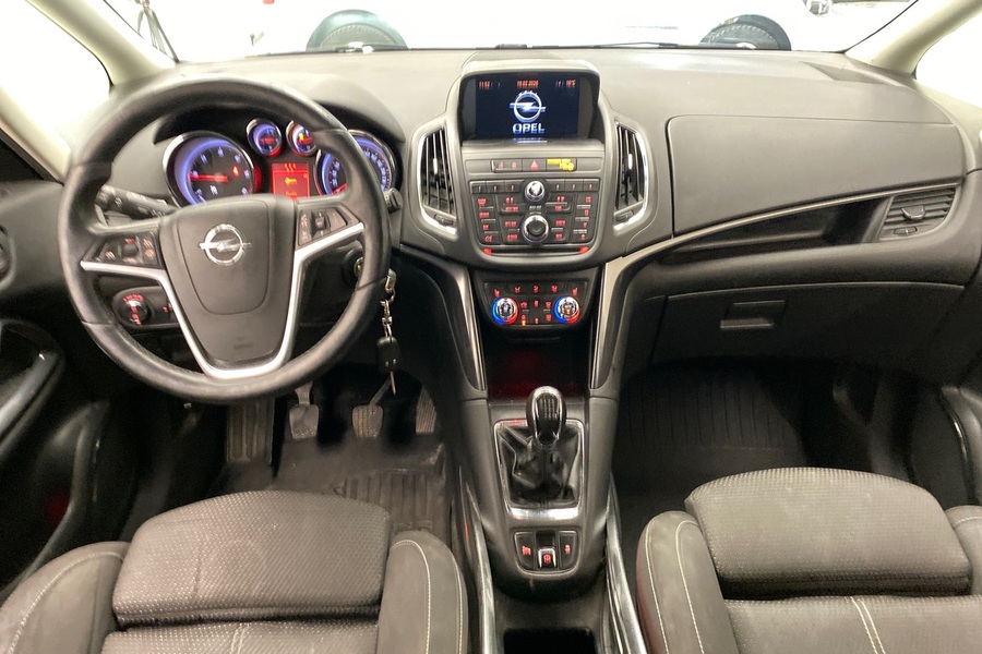 Opel Zafira Tourer vaihtoauto