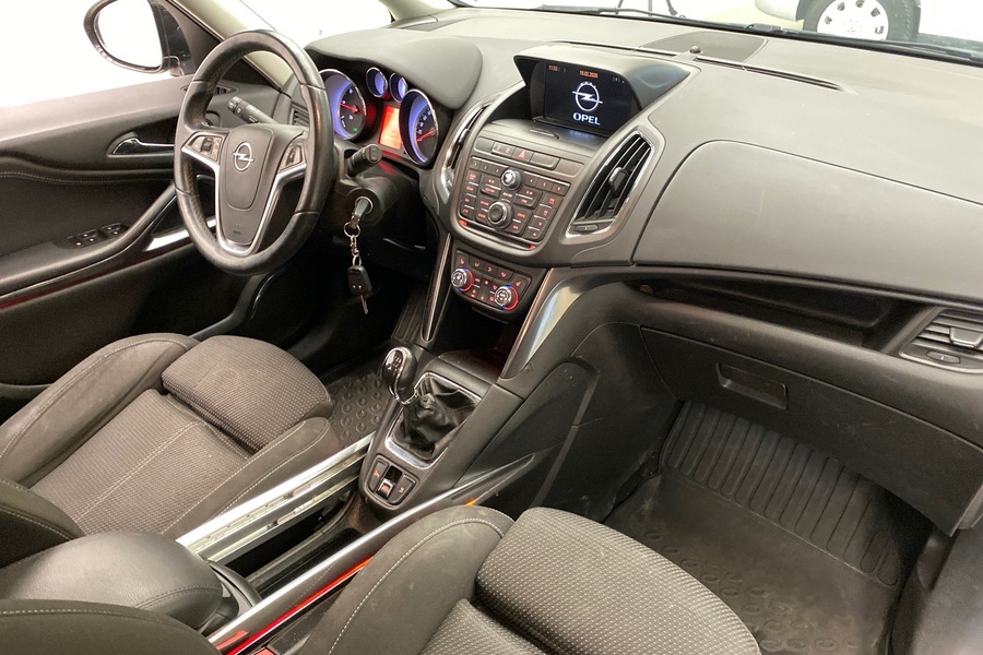 Opel Zafira Tourer vaihtoauto