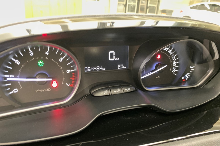 Peugeot 208 vaihtoauto