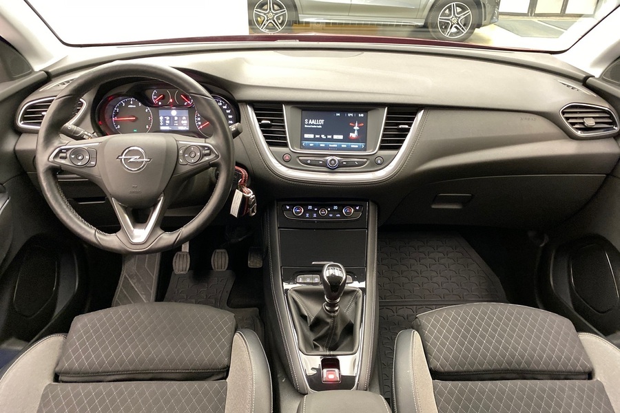 Opel Grandland X vaihtoauto