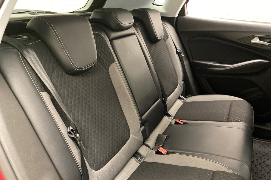 Opel Grandland X vaihtoauto