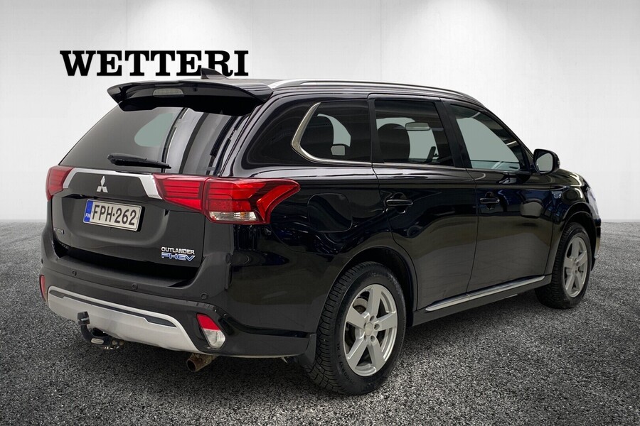 Mitsubishi Outlander PHEV vaihtoauto
