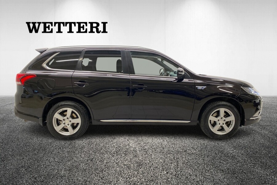 Mitsubishi Outlander PHEV vaihtoauto