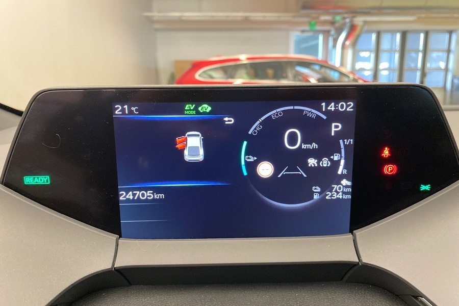 Toyota Prius Plug-in vaihtoauto