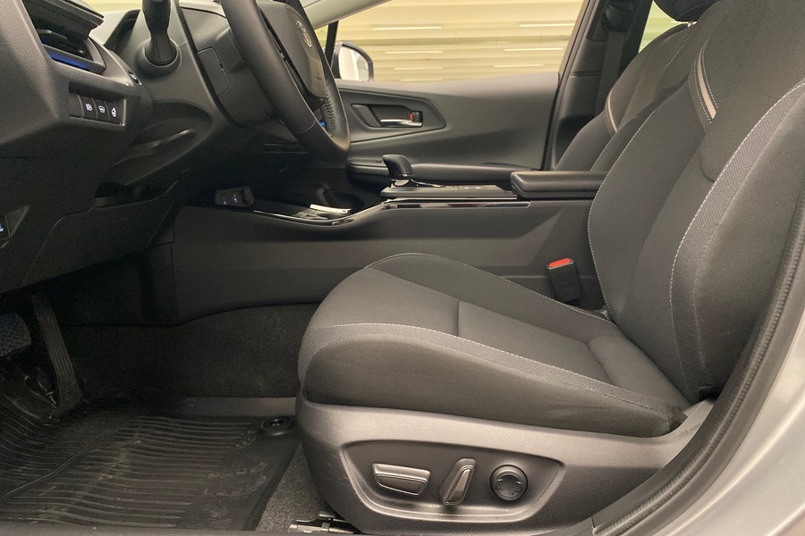 Toyota Prius Plug-in vaihtoauto