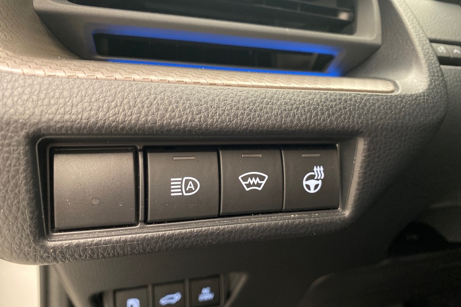 Toyota Prius Plug-in vaihtoauto