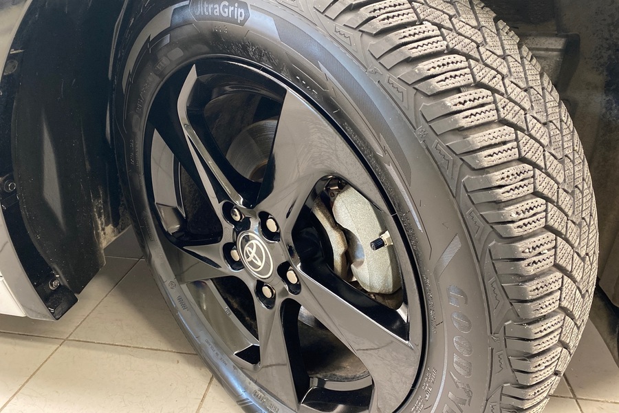 Toyota Prius Plug-in vaihtoauto