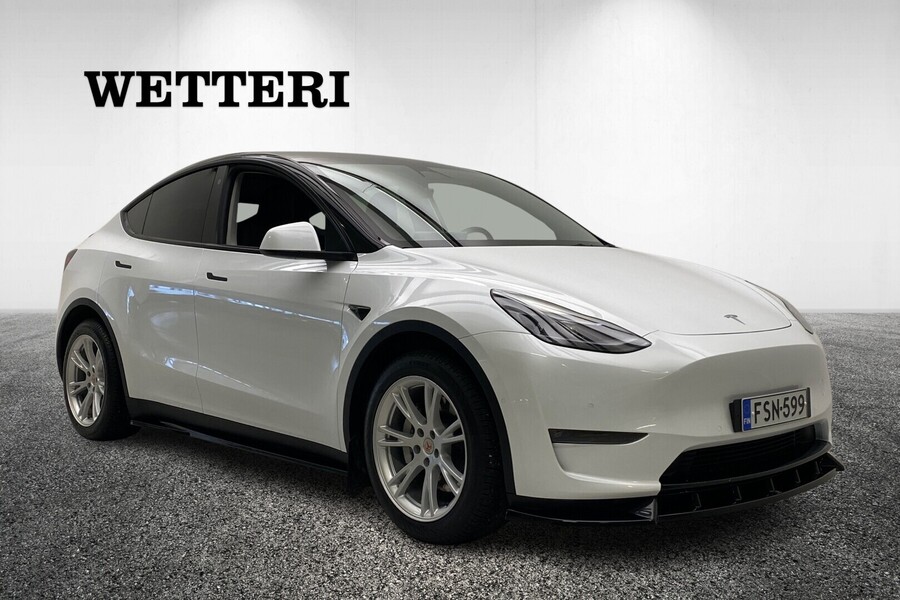Tesla Model Y vaihtoauto