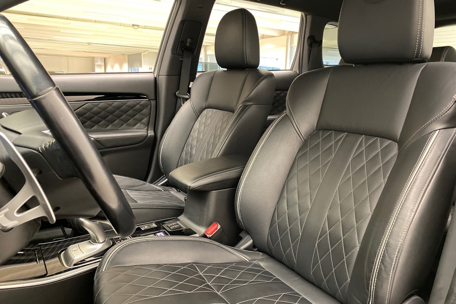 Mitsubishi Outlander PHEV vaihtoauto