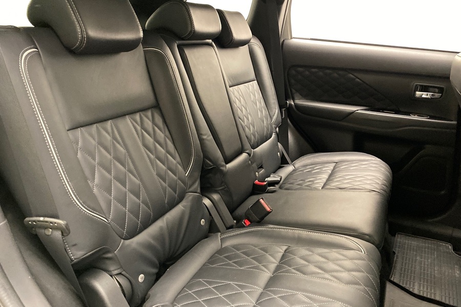 Mitsubishi Outlander PHEV vaihtoauto