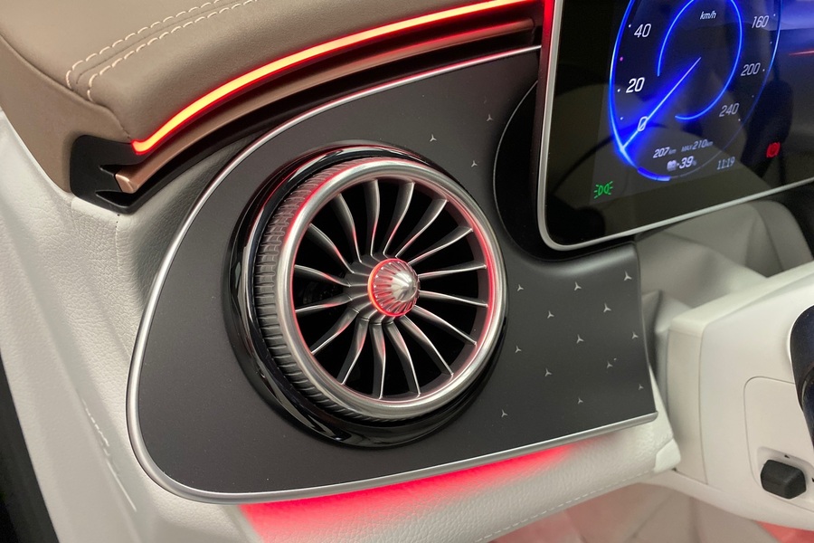 Mercedes-Benz EQE vaihtoauto