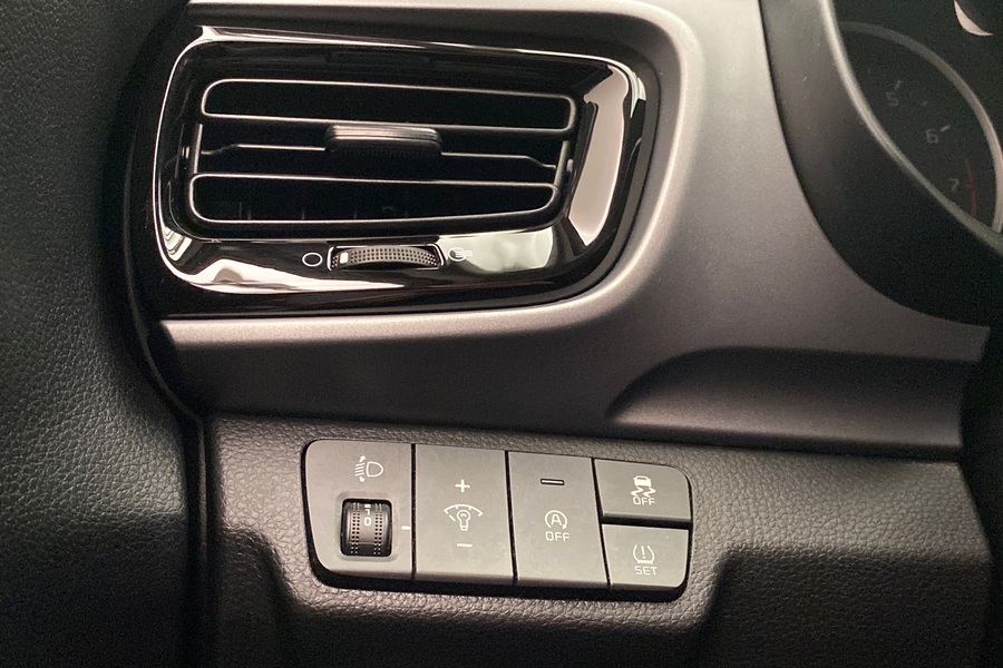 Kia Stonic vaihtoauto