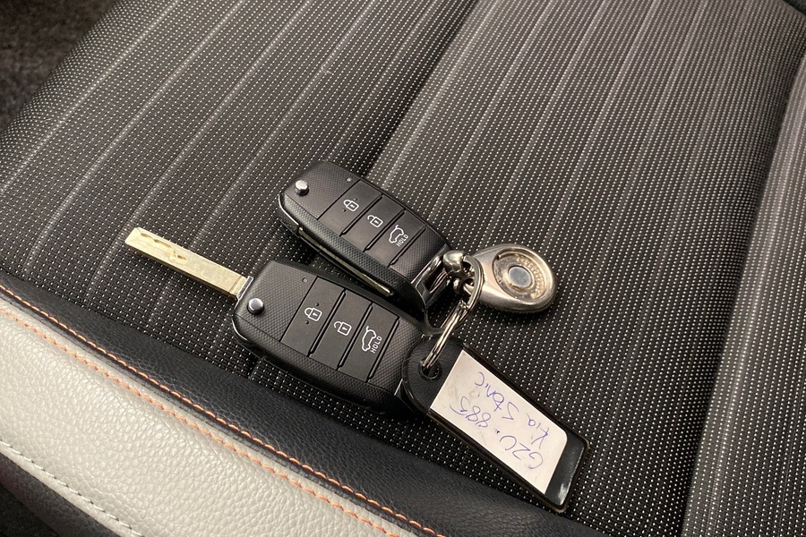 Kia Stonic vaihtoauto