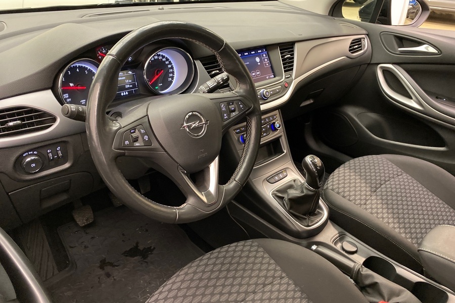 Opel Astra vaihtoauto