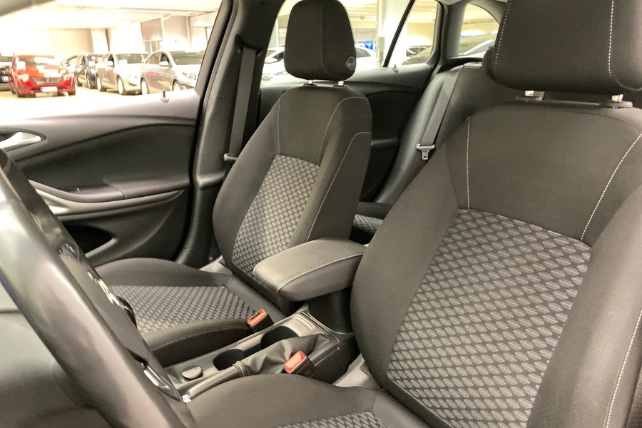 Opel Astra vaihtoauto