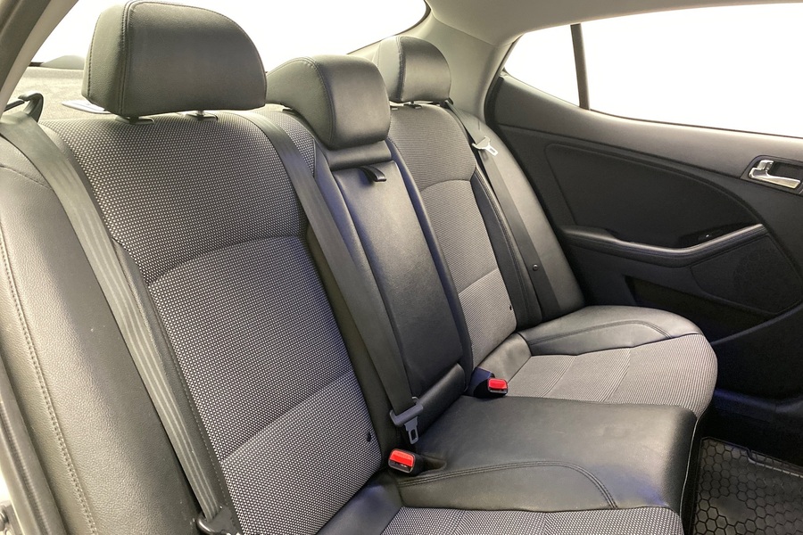 Kia Optima vaihtoauto