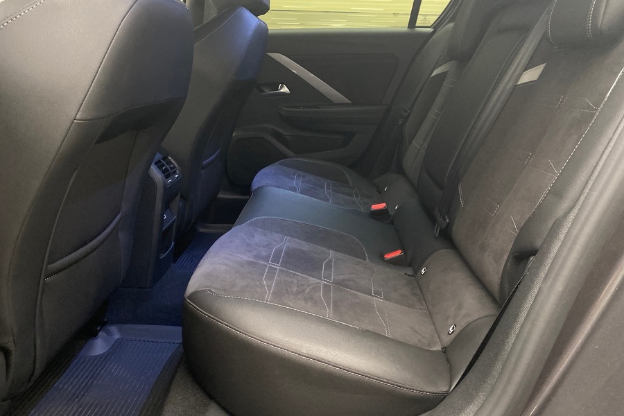 Opel Astra vaihtoauto