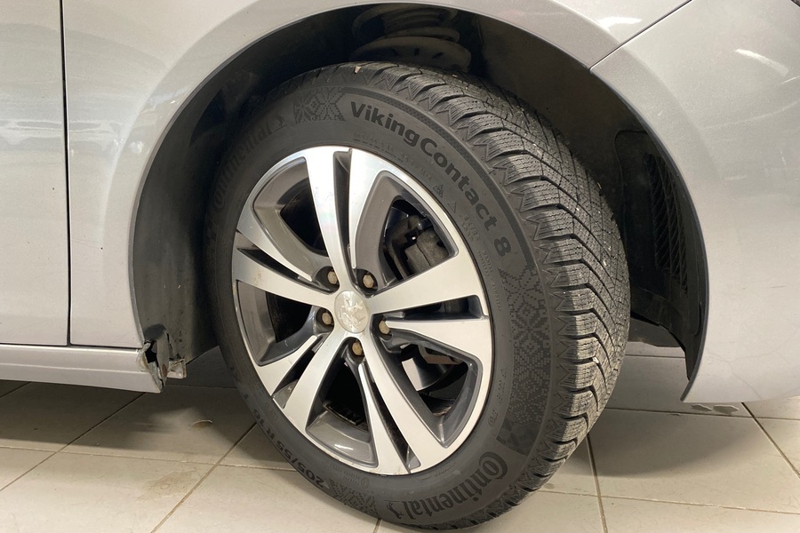 Peugeot 308 vaihtoauto