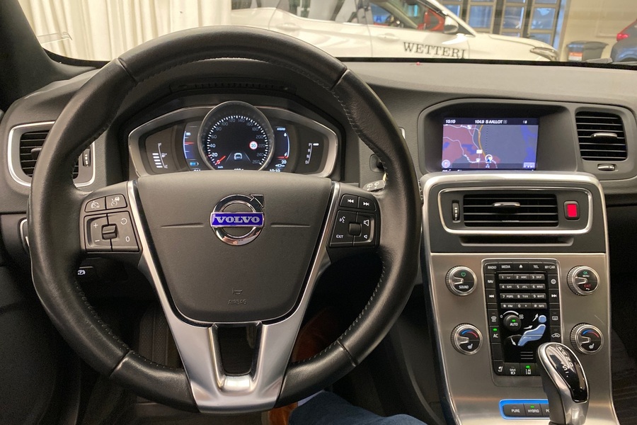 Volvo V60 vaihtoauto