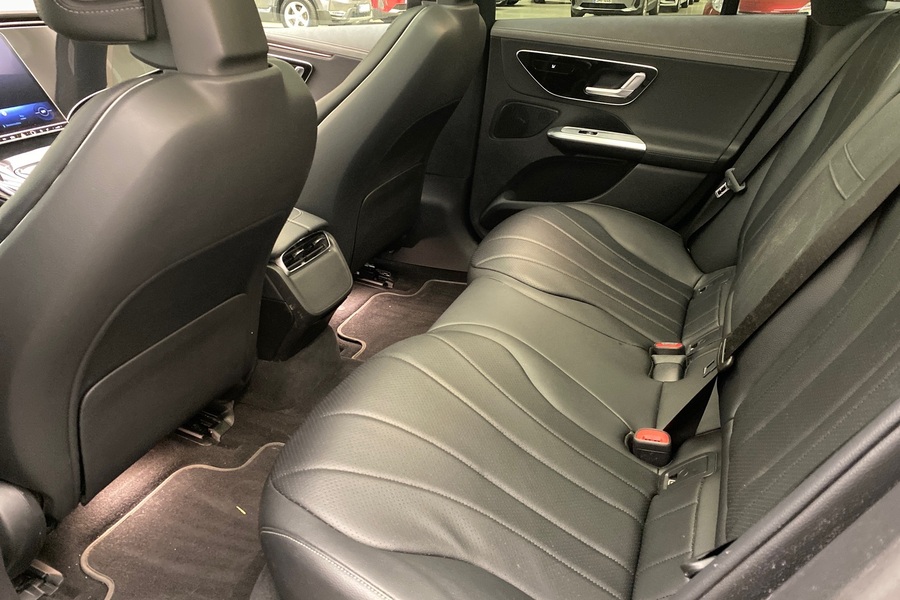 Mercedes-Benz EQE vaihtoauto