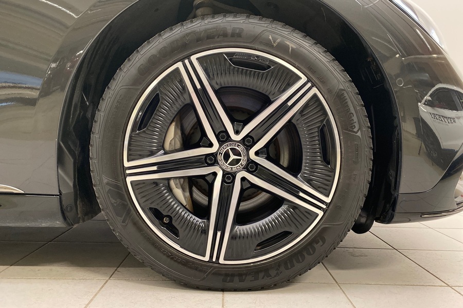 Mercedes-Benz EQE vaihtoauto