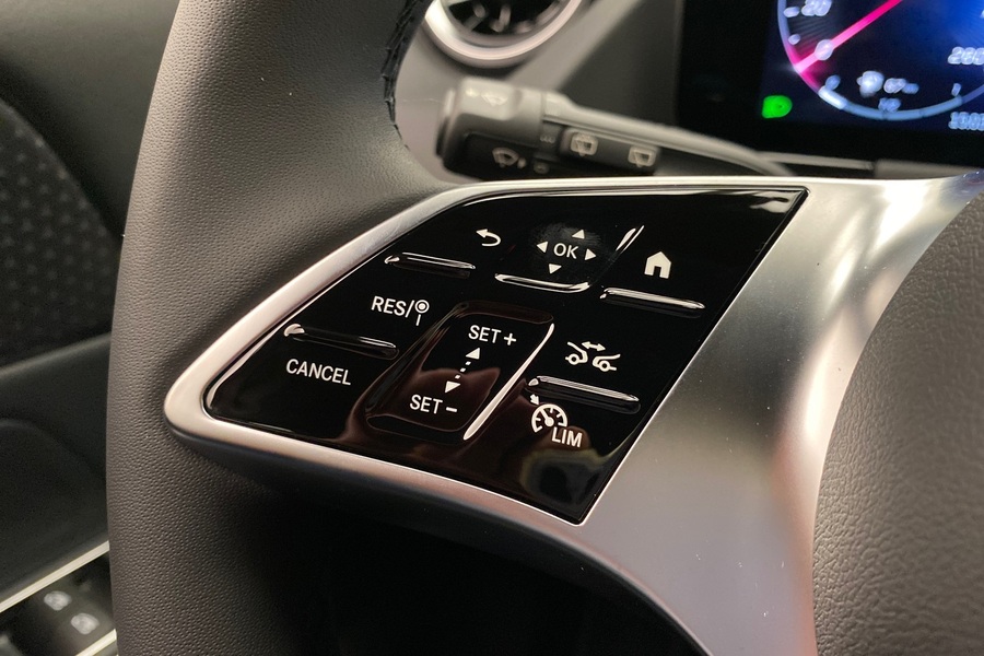 Mercedes-Benz GLA vaihtoauto