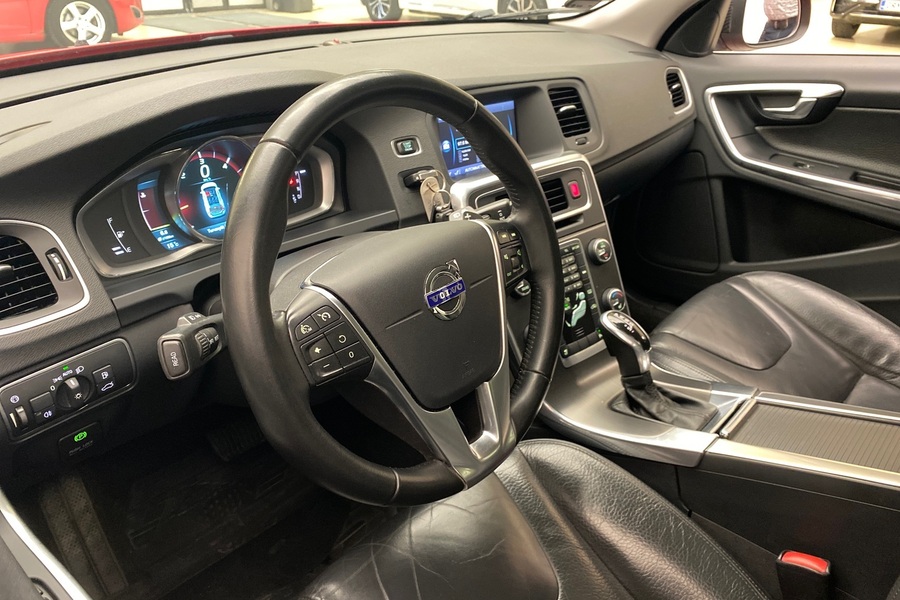 Volvo V60 vaihtoauto