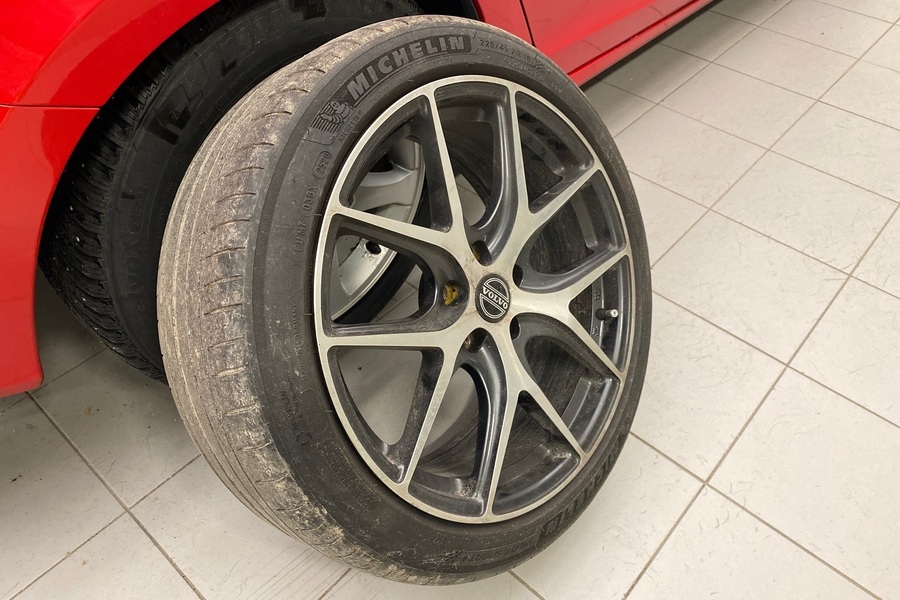 Volvo V60 vaihtoauto