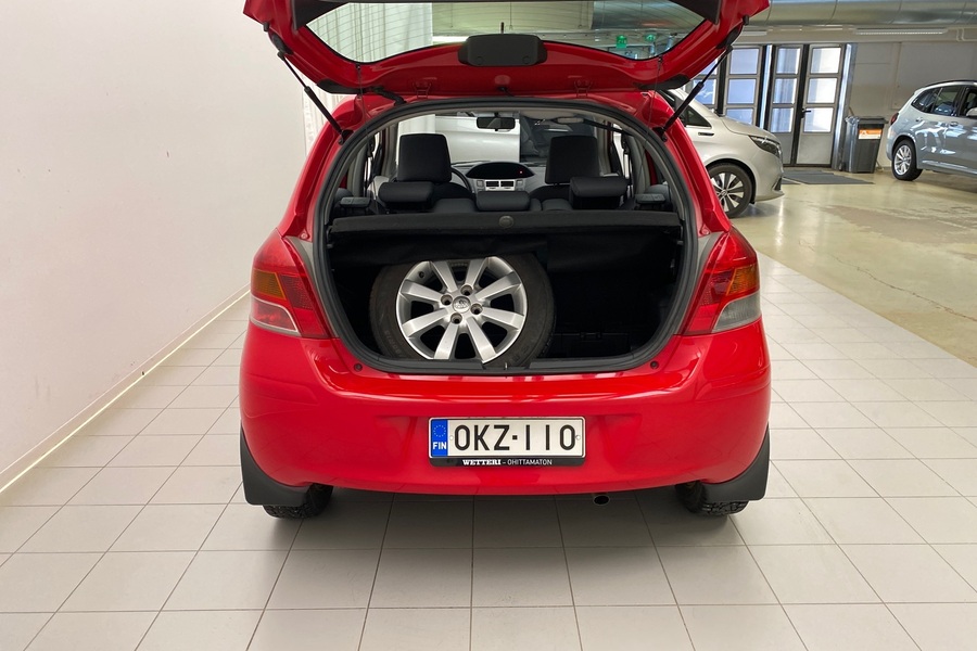 Toyota Yaris vaihtoauto