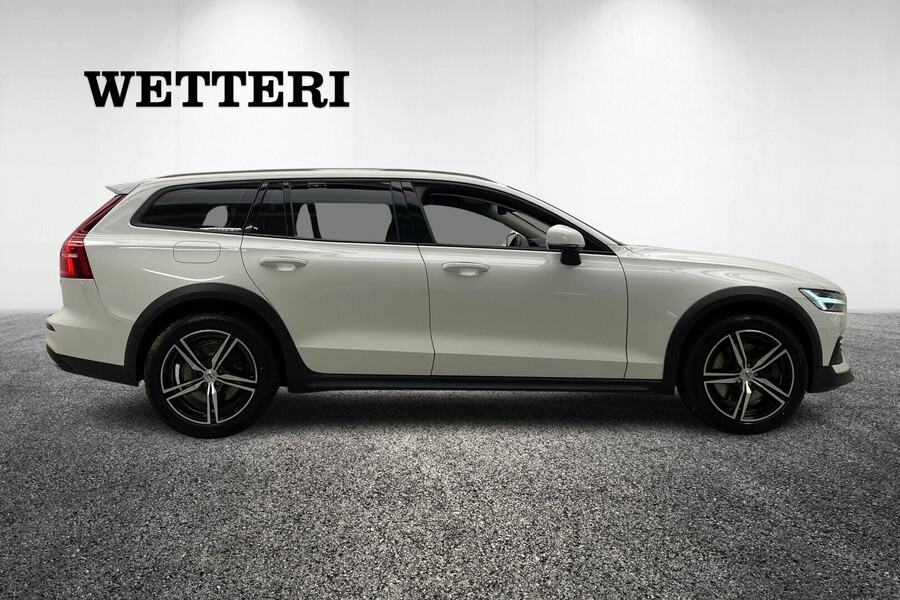 Volvo V60 Cross Country vaihtoauto