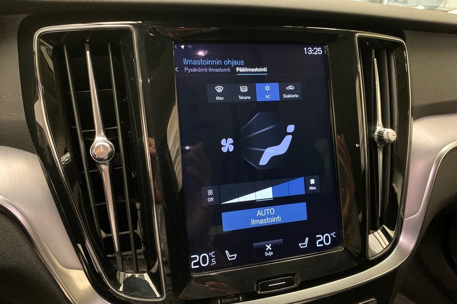 Volvo V60 Cross Country vaihtoauto