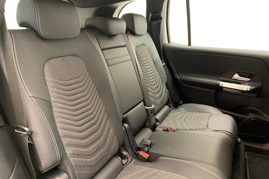 Mercedes-Benz EQB vaihtoauto