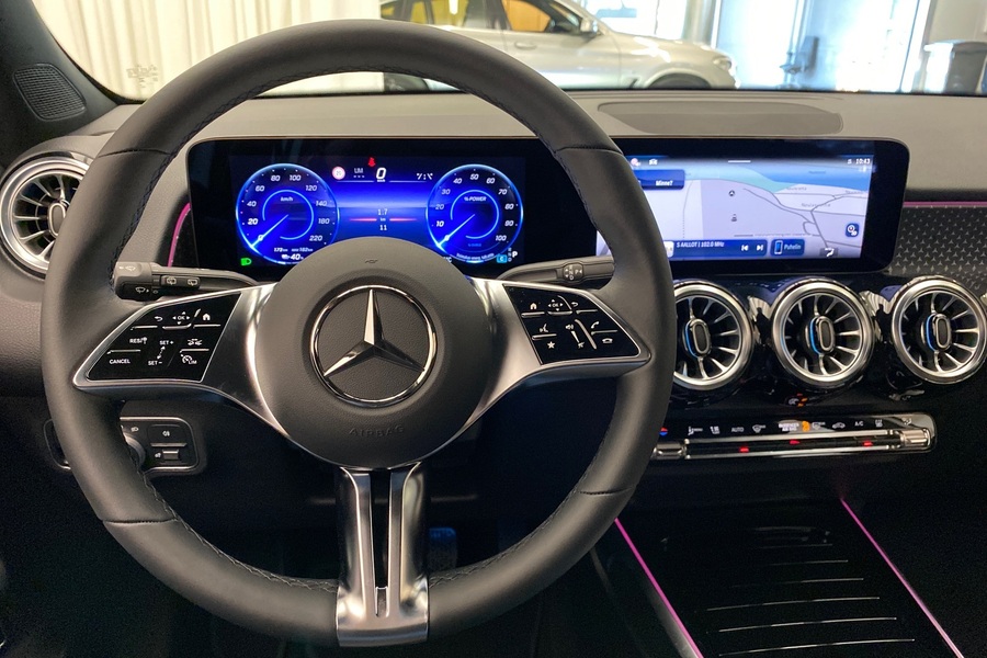 Mercedes-Benz EQB vaihtoauto