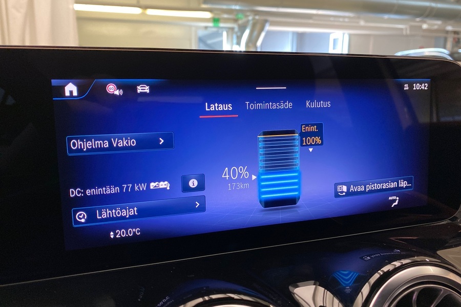 Mercedes-Benz EQB vaihtoauto