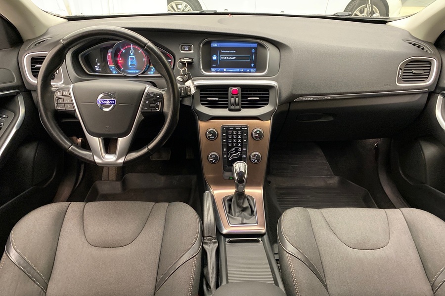 Volvo V40 Cross Country vaihtoauto