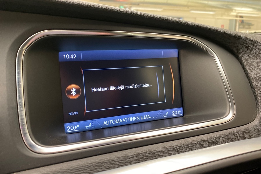 Volvo V40 Cross Country vaihtoauto