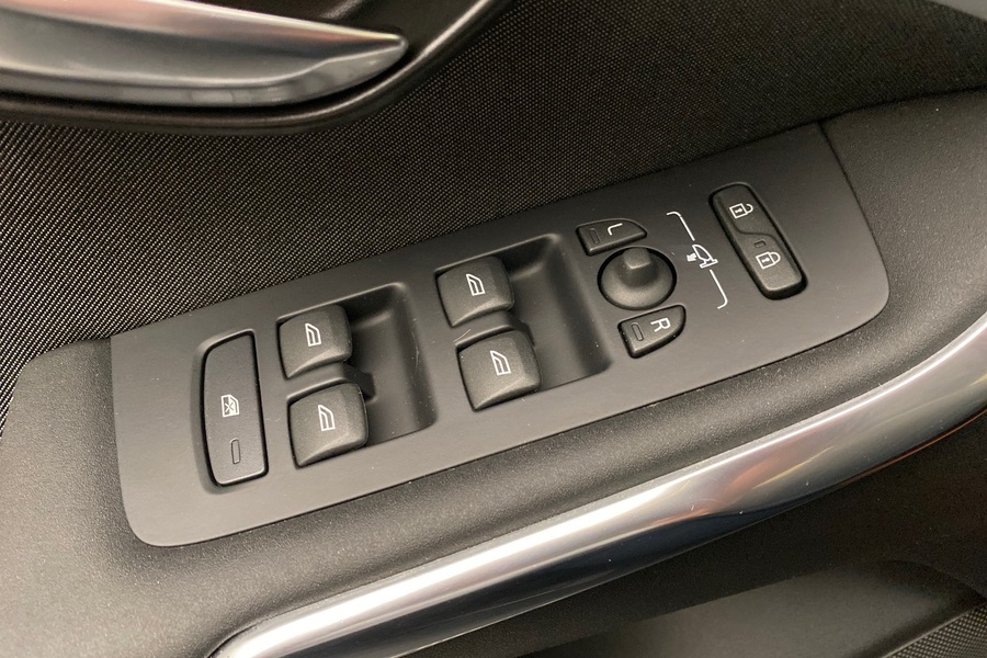 Volvo V40 Cross Country vaihtoauto