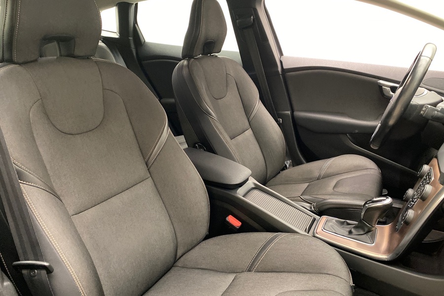 Volvo V40 Cross Country vaihtoauto