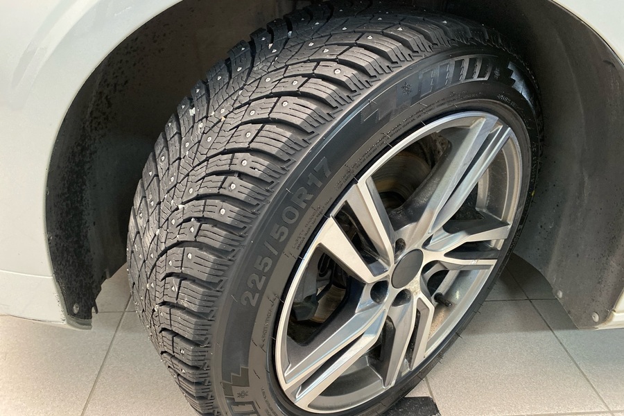 Volvo V60 vaihtoauto